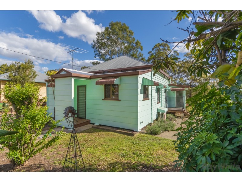 128 Archer Street, Woodford QLD 4514