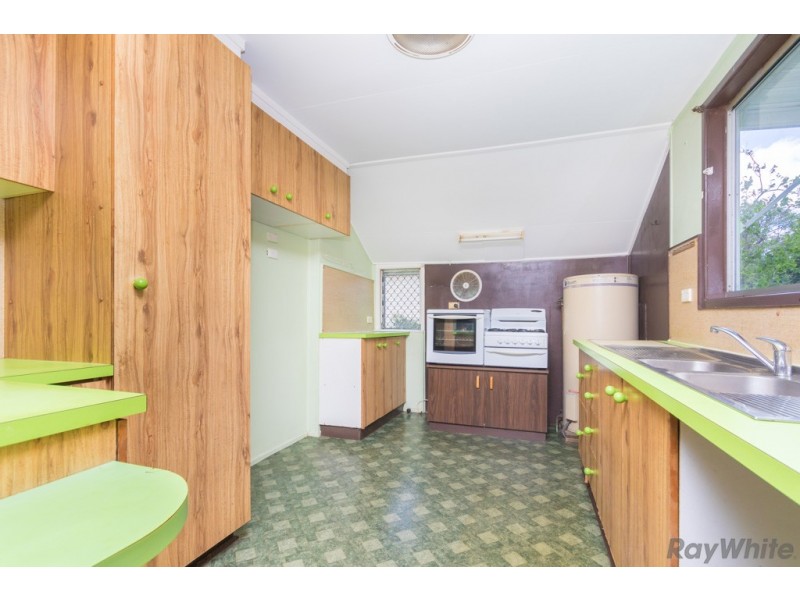 128 Archer Street, Woodford QLD 4514