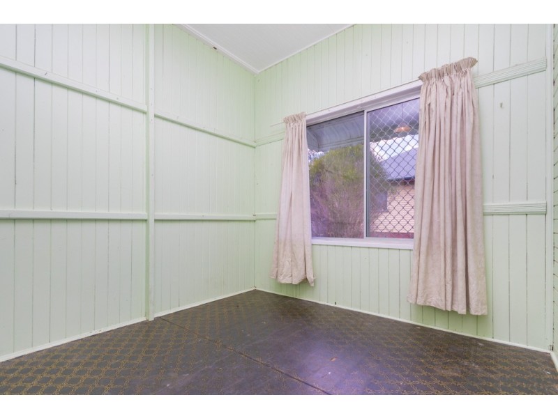 128 Archer Street, Woodford QLD 4514