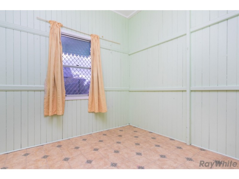 128 Archer Street, Woodford QLD 4514