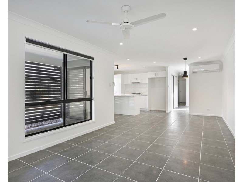 1/52 Bradman Street, Caboolture QLD 4510