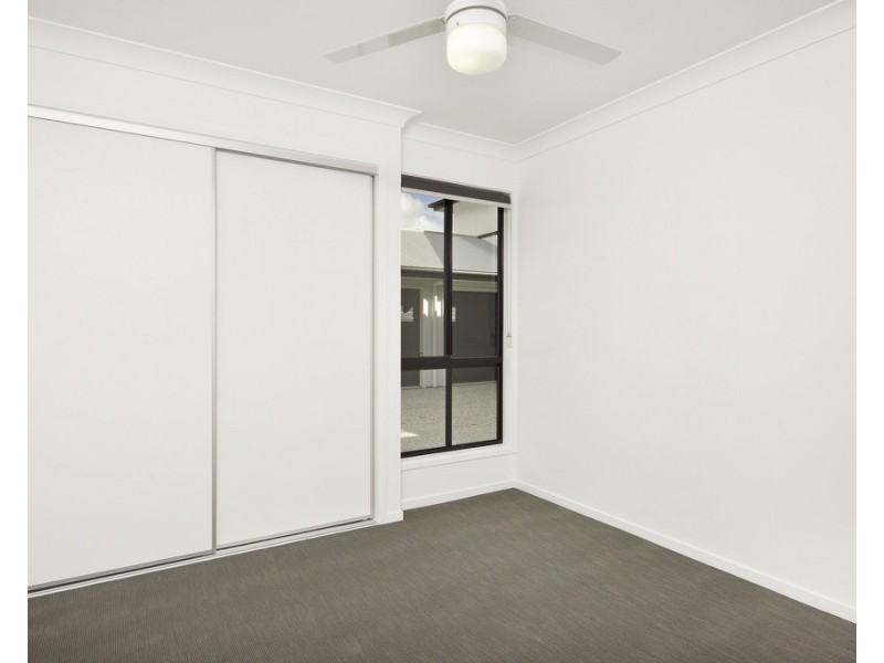 1/52 Bradman Street, Caboolture QLD 4510