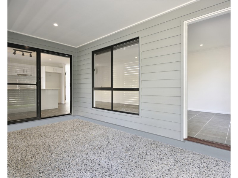 1/52 Bradman Street, Caboolture QLD 4510
