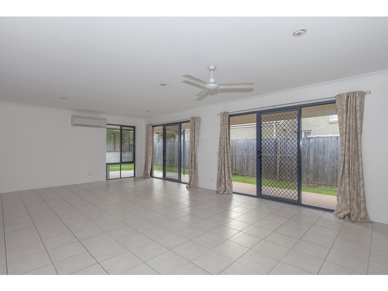 12 Hollywood Avenue, Bellmere QLD 4510