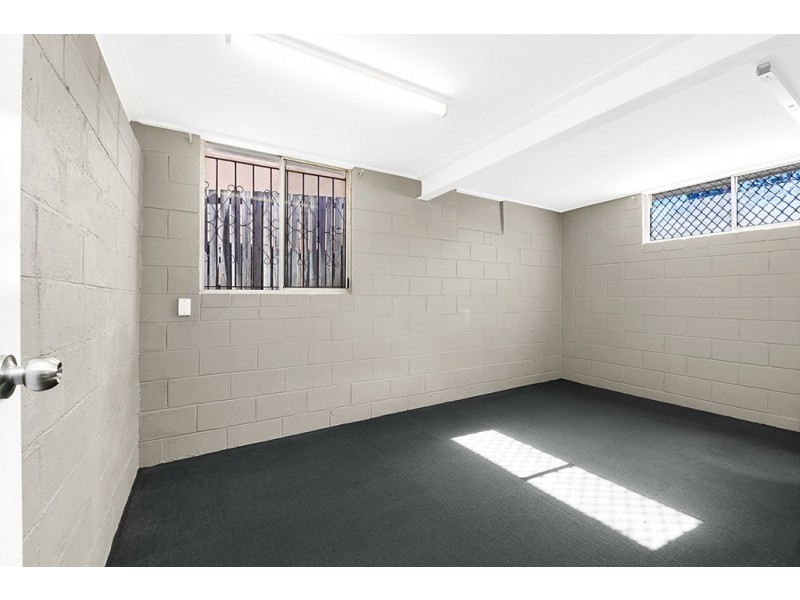 18 Brighton Road, Highgate Hill QLD 4101