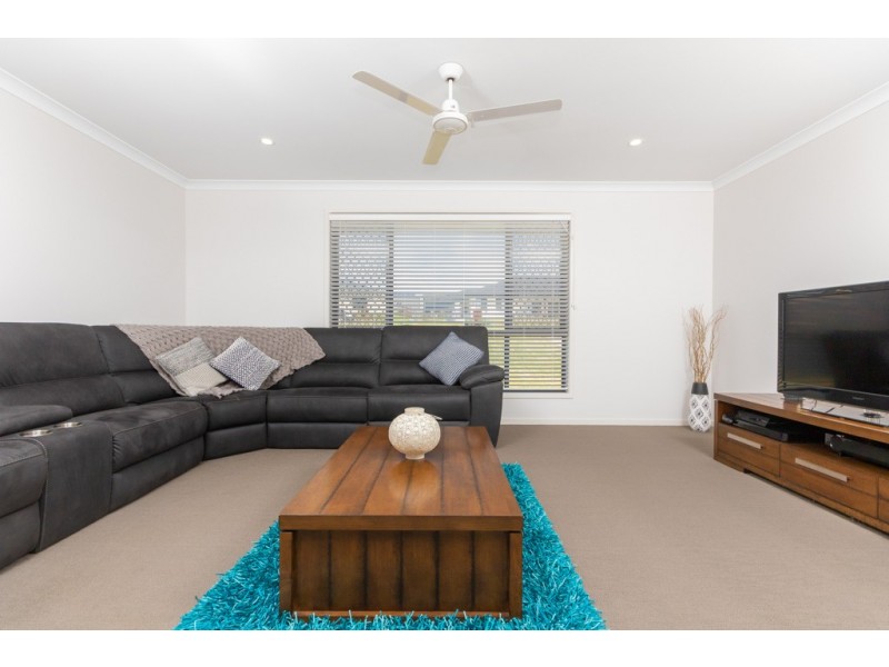 44 Cochran Street, Woodford QLD 4514