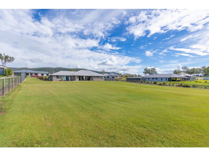 44 Cochran Street, Woodford QLD 4514