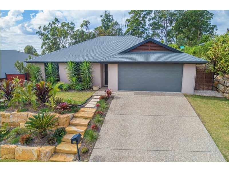 52 Akoonah Way, D’aguilar QLD 4514
