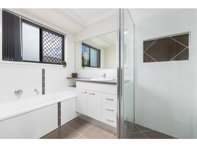 52 Akoonah Way, D’aguilar QLD 4514
