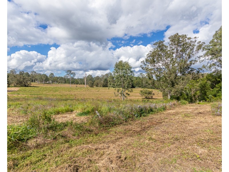 1-5 Durundur Street, Woodford QLD 4514