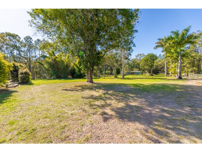 15-17 Damiani Road, Elimbah QLD 4516