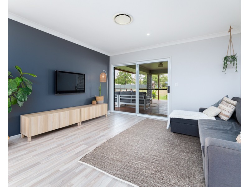 136 Mountaintrack Drive, Wamuran QLD 4512