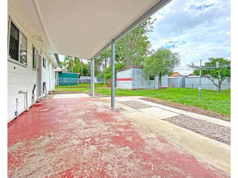 12 Fiona Street, Beachmere QLD 4510