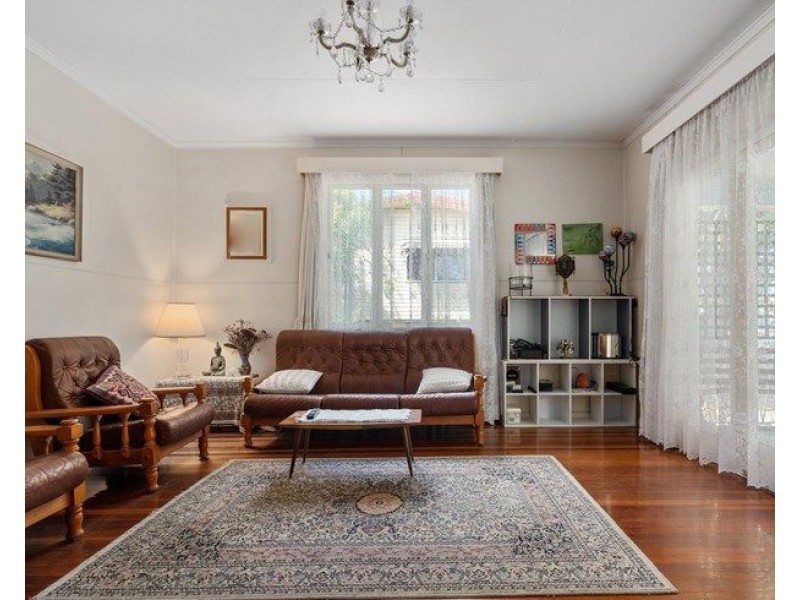 17 Caboolture River Road, Morayfield QLD 4506