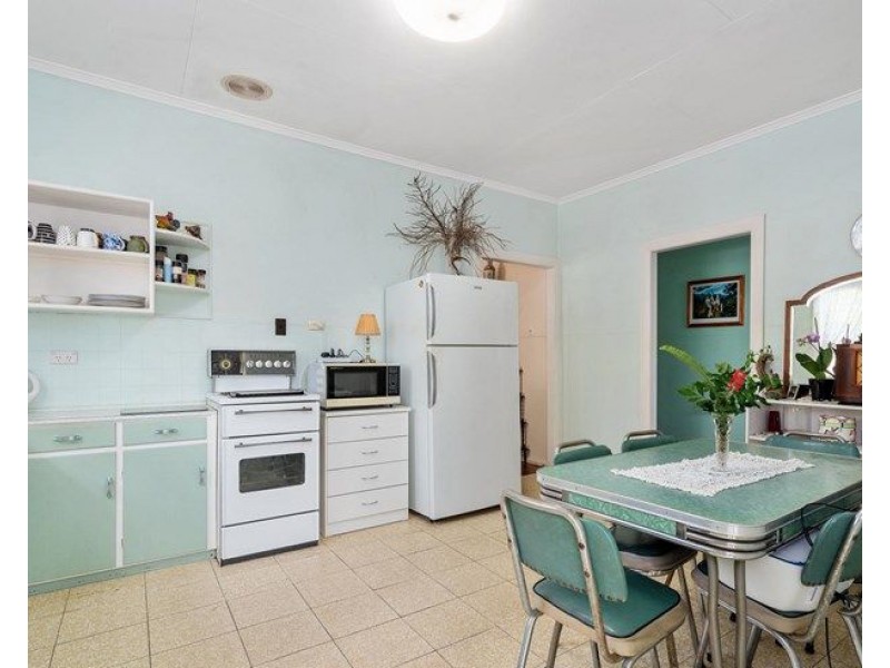 17 Caboolture River Road, Morayfield QLD 4506