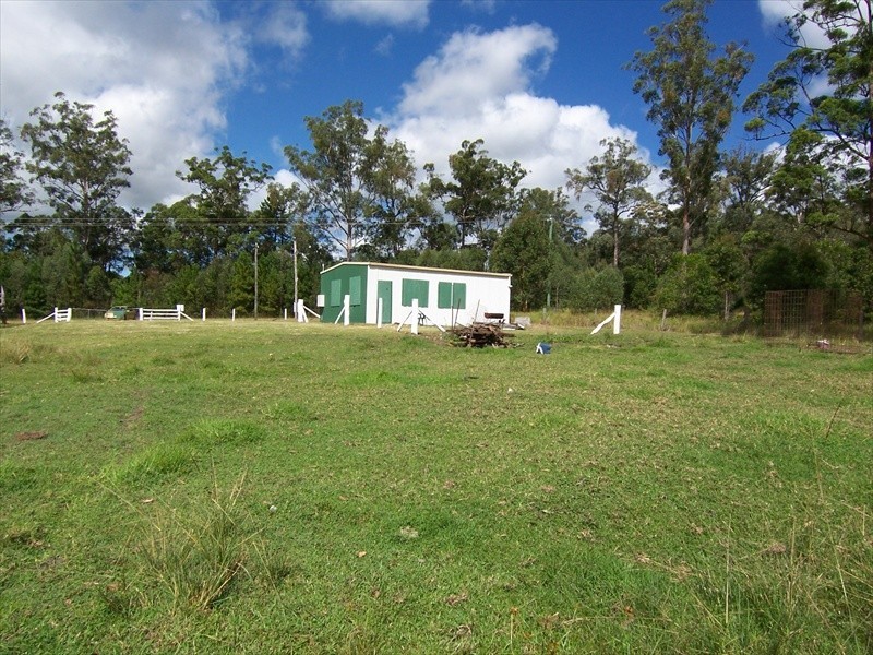 153 Windsor St, Woodford QLD 4514