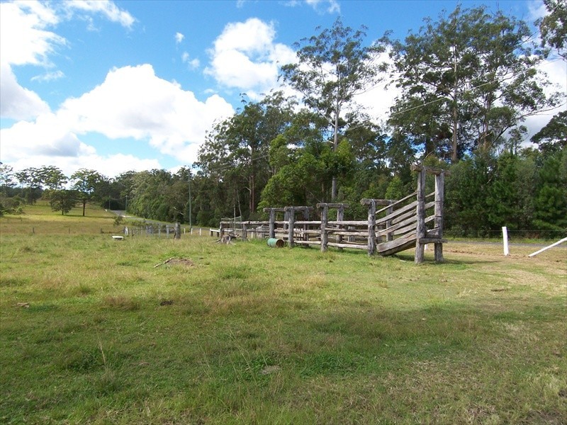 153 Windsor St, Woodford QLD 4514