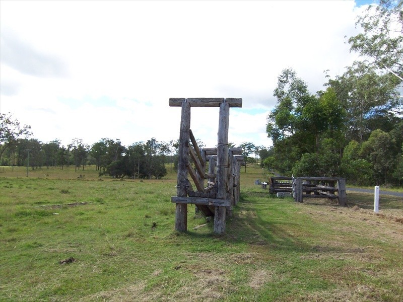 153 Windsor St, Woodford QLD 4514