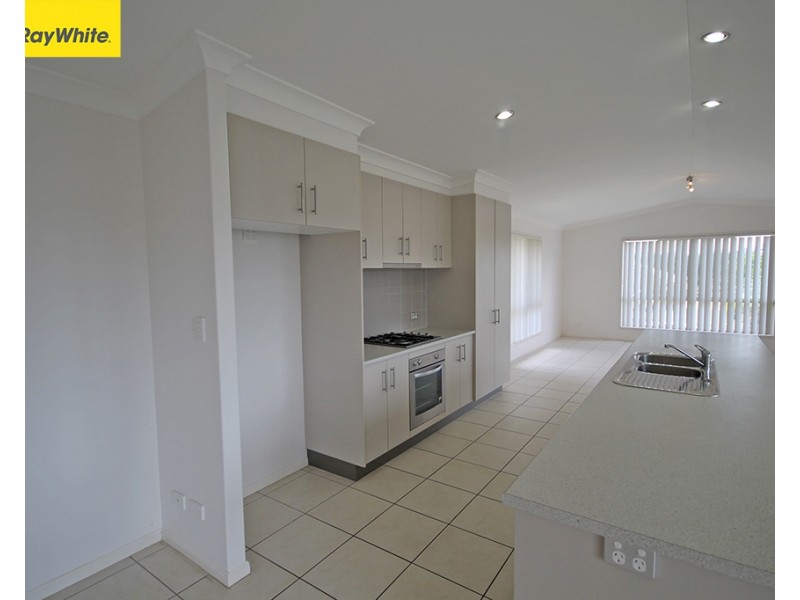 15 Hedley Drive, Kilcoy QLD 4515