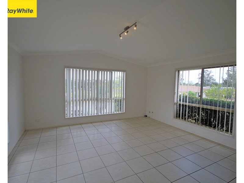 15 Hedley Drive, Kilcoy QLD 4515