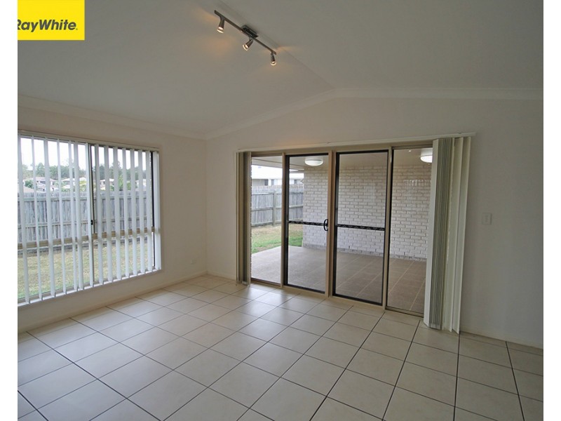 15 Hedley Drive, Kilcoy QLD 4515