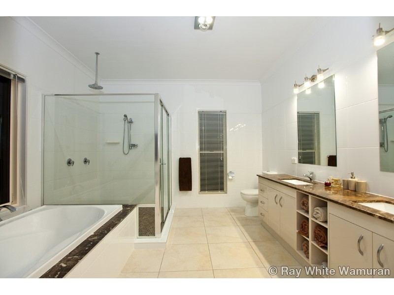 98 W Lindsay Road, Wamuran QLD 4512