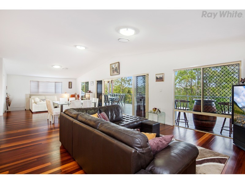 21 Carmody Court, Petrie QLD 4502