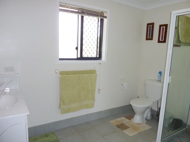 76 Station Road, Wamuran QLD 4512