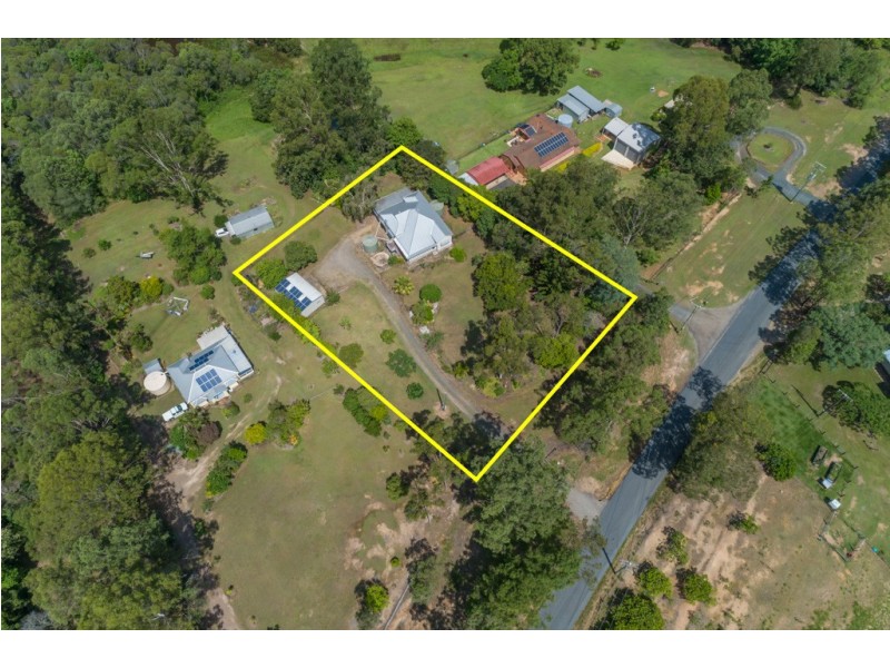 326 W Lindsay Road, Wamuran QLD 4512