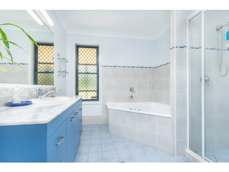 7-9 Eureka Court, Wamuran QLD 4512