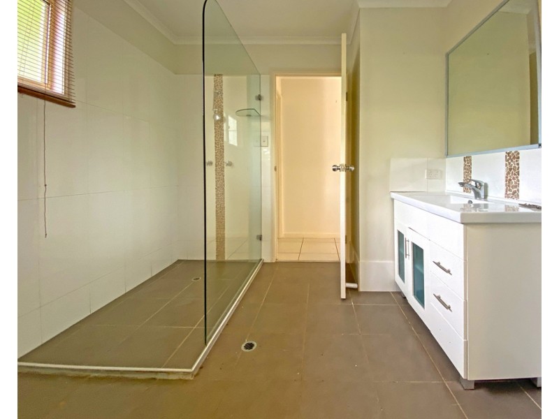 12 Tibrogargan Drive, Narangba QLD 4504
