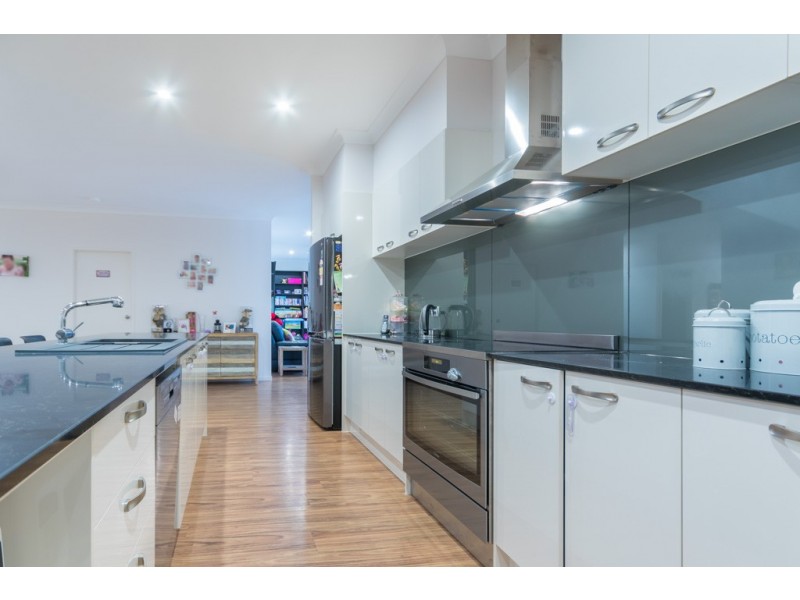 122 Manordowns Drive, D’aguilar QLD 4514