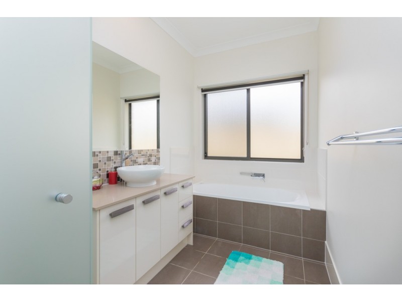 122 Manordowns Drive, D’aguilar QLD 4514