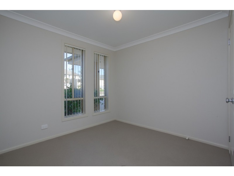 1/13 Prieska Way, East Maitland NSW 2323