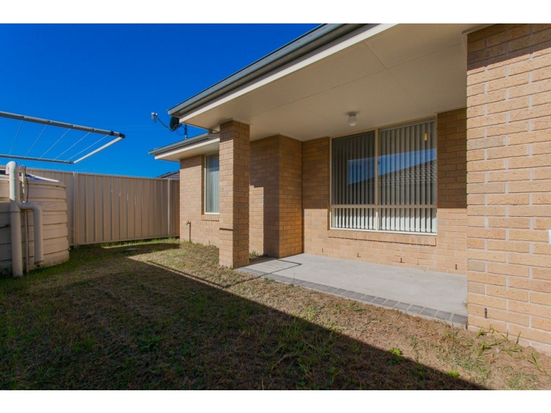 1/13 Prieska Way, East Maitland NSW 2323