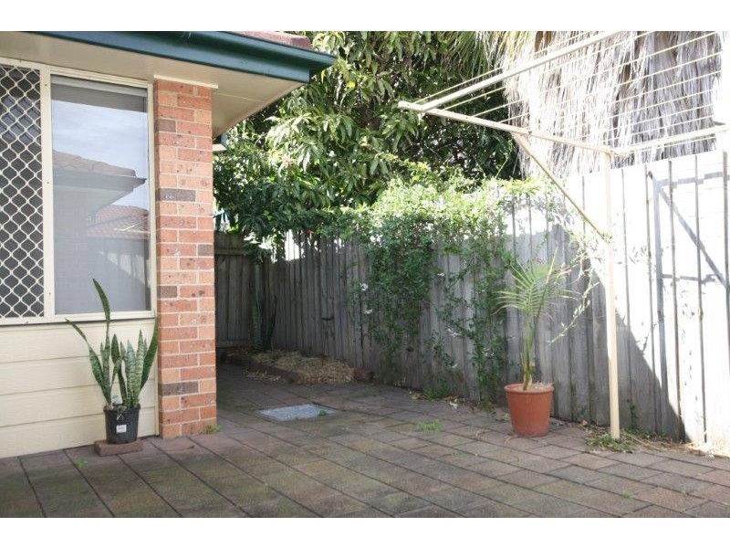 4/3 Wilson Street, Hamilton NSW 2303
