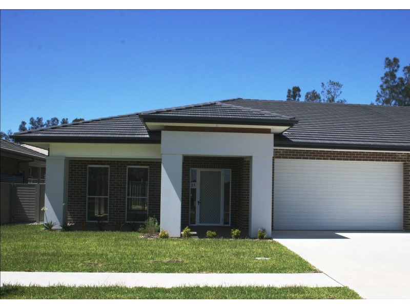 16 Heron Circuit, Fullerton Cove NSW 2318