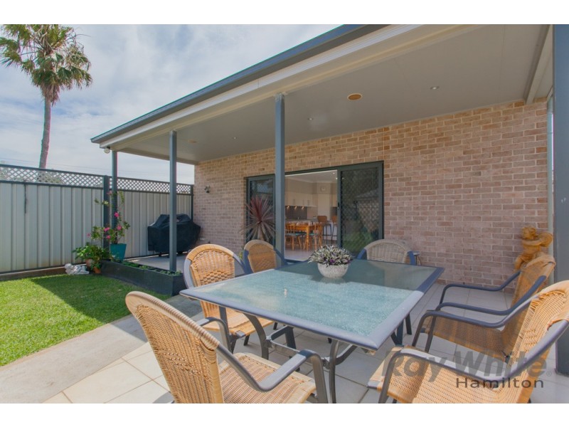5 Bay Street, Stockton NSW 2295
