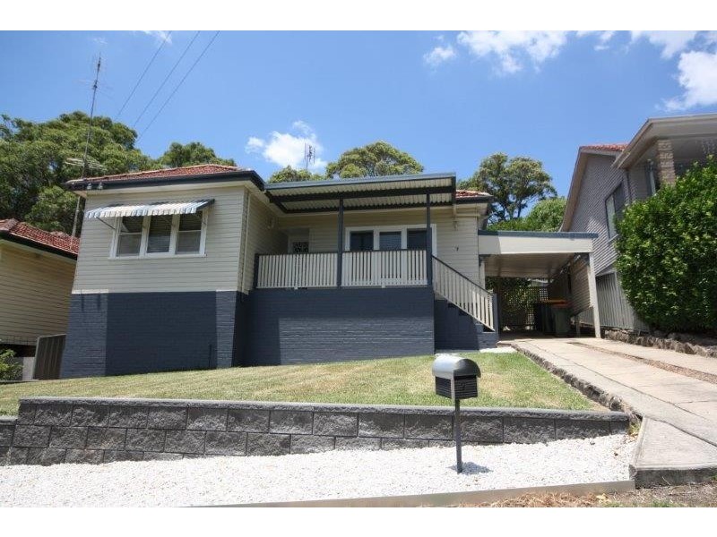 7 Joslin Street, Kotara NSW 2289