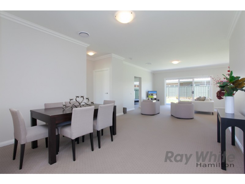 12 Heron Circuit, Fullerton Cove NSW 2318