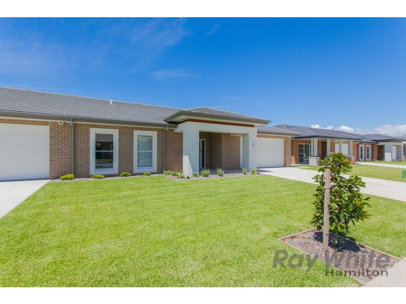 25 Heron Circuit, Fullerton Cove NSW 2318