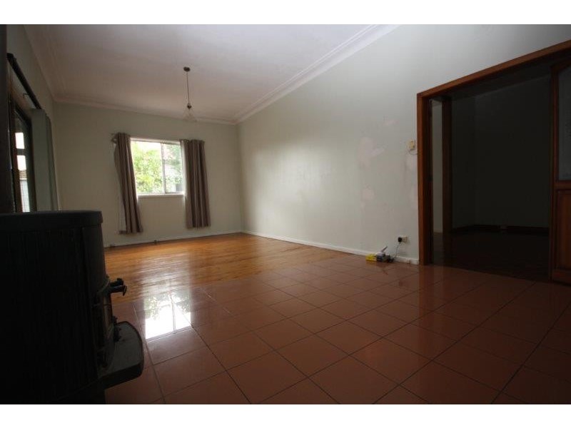 220 Lawson Street, Hamilton NSW 2303