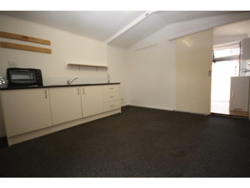 2b John Street, Cardiff South NSW 2285