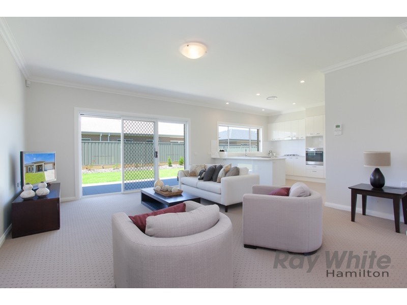 21 Heron Circuit, Fullerton Cove NSW 2318