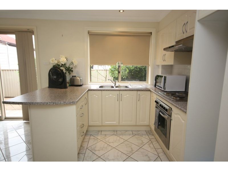 2/25 Howden Street, Carrington NSW 2294