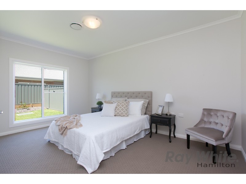 8 Sugar Glider Way, Fullerton Cove NSW 2318