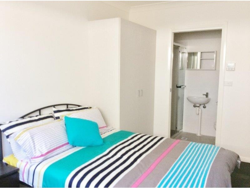 11 Hanbury Street, Mayfield NSW 2304