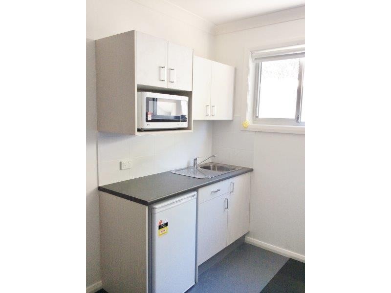 11 Hanbury Street, Mayfield NSW 2304