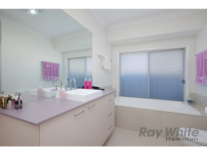 5 Stringybark Drive, Fern Bay NSW 2295