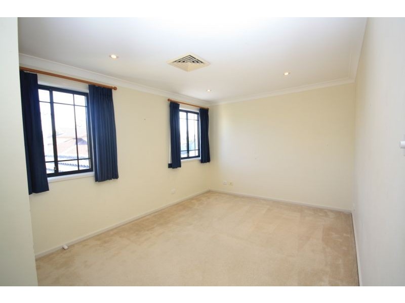 80 Cleary St, Hamilton NSW 2303